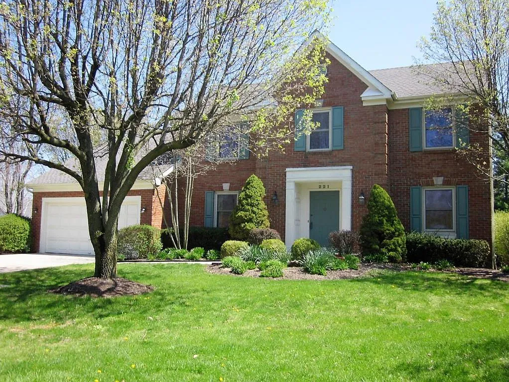 221 McCreary Ct photo 1