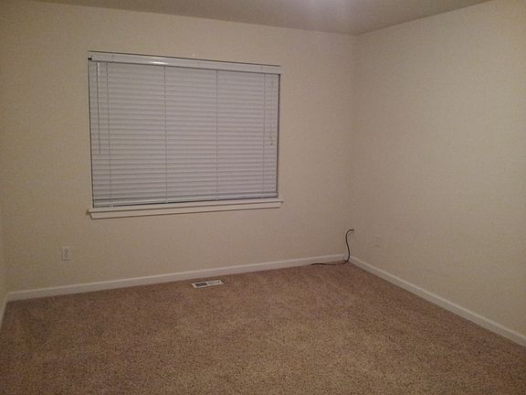 4th image of 2554 McNeil St