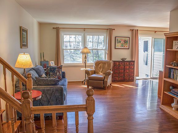 2nd image of 9701 Aspen Hollow Way