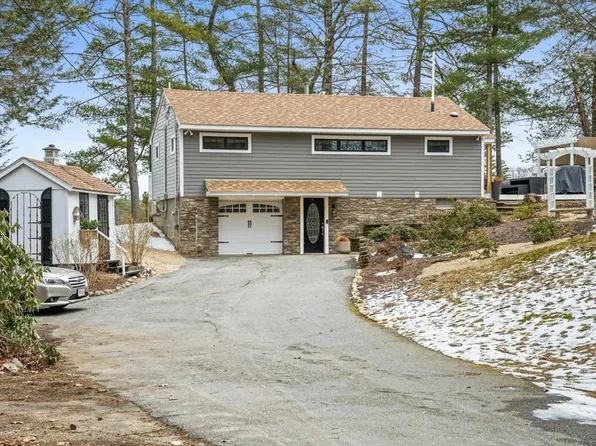 32 Brookview Ter, Lunenburg, MA 01462
