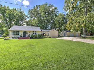 3139 E Cherry Dr, Decatur, IL 62521