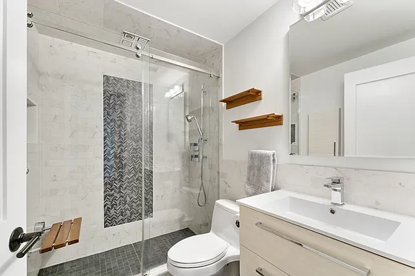 Rented by Douglas Elliman | media 22