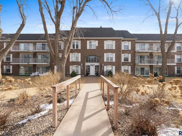 2505 S Kiwanis Ave APT 343, Sioux Falls, SD 57105