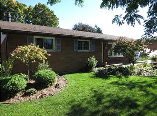 37 Dorian Ln, Rochester, NY 14626