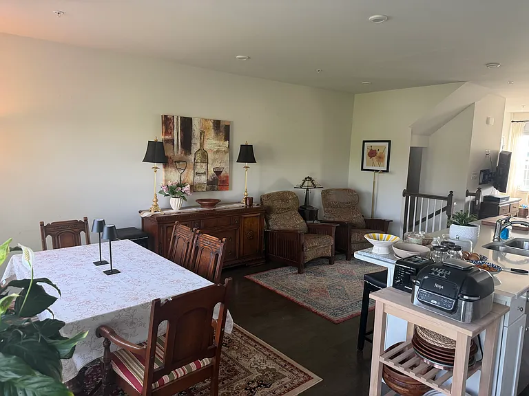 102 Mulberry Dr — Photo 9