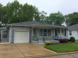 1 Alberta Ln, Jerome, IL 62704