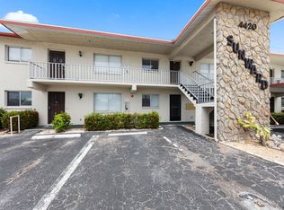4420 Santa Barbara Blvd APT 105, Cape Coral, FL 33914
