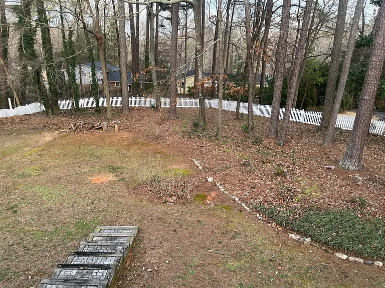 210 Pinehurst Ln — Photo 35
