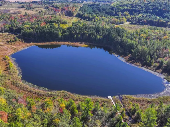 N6965 Knutson Lake Rd, Ogdensburg, WI 54962