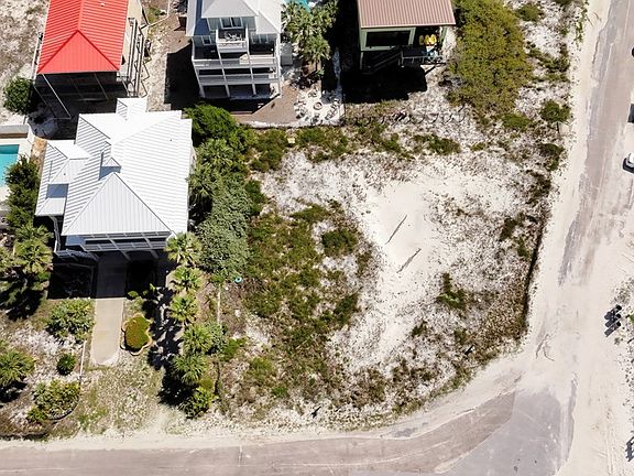 4th image of 286 White Sands Dr.