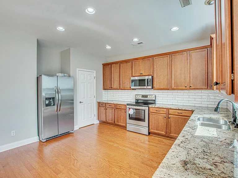 233 Woodbrook Way — Photo 9