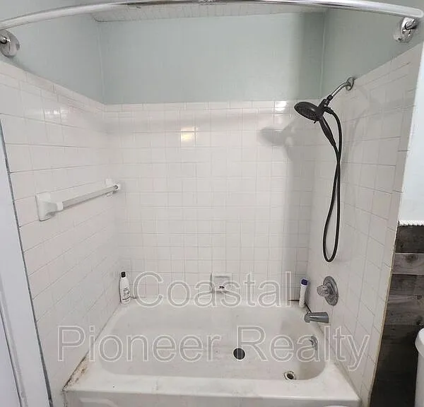 701 Newton Ave S — Photo 16