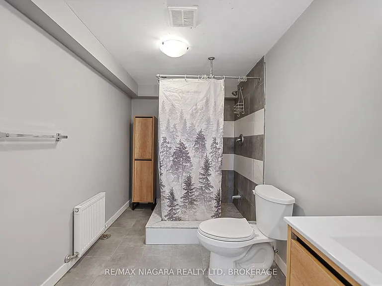 34 Saint George St #BASEMENT — Photo 14