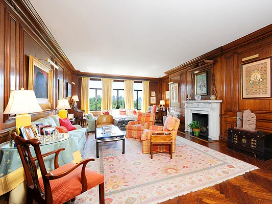 Sold by Sotheby's International Realty | media 1