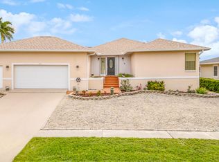 851 Perrine Ct, Marco Island, FL 34145