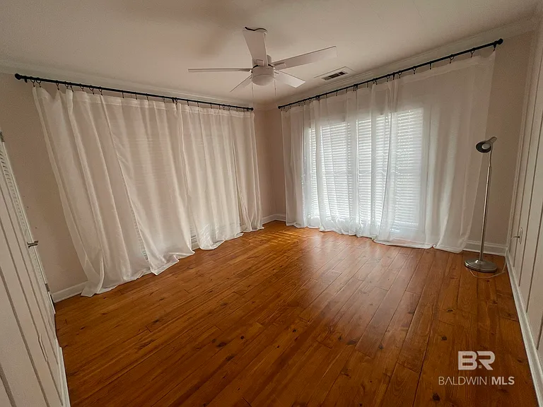 6621 Purvis Rd — Photo 23