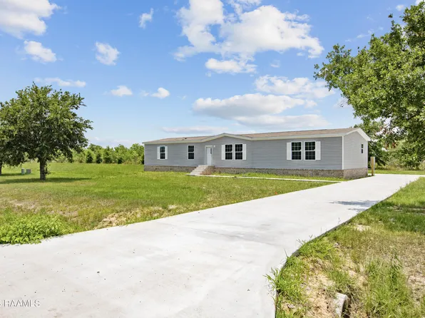 145 Oak Manor Rd, Rayne, LA 70578