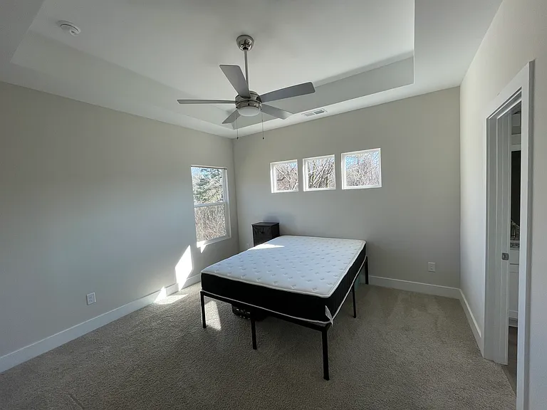 106 N Benjamine St — Photo 13