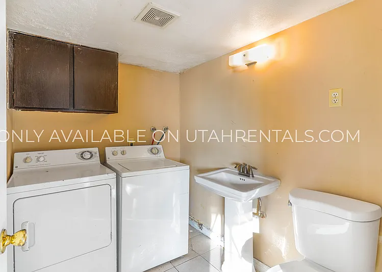 230 W Foxbridge Dr — Photo 10