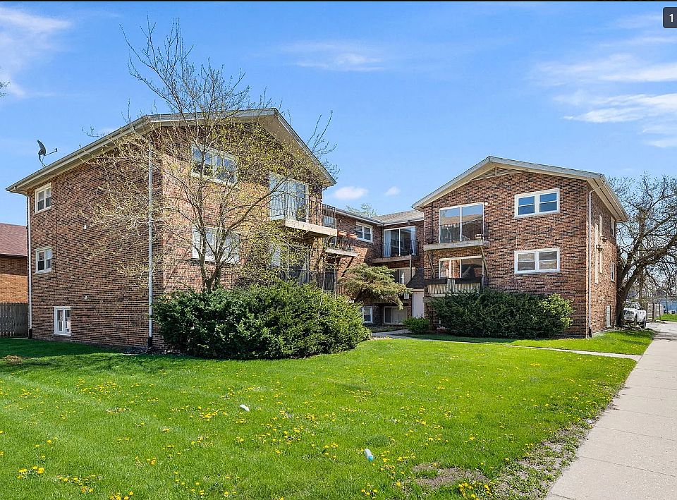 1st image of 4545 Prescott Ave #207R