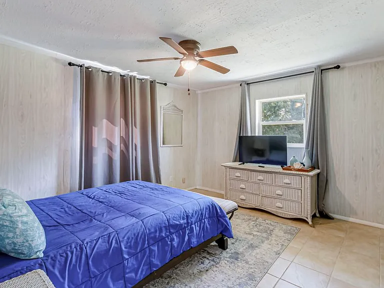 2876 Stearns Ave NE #1 — Photo 4