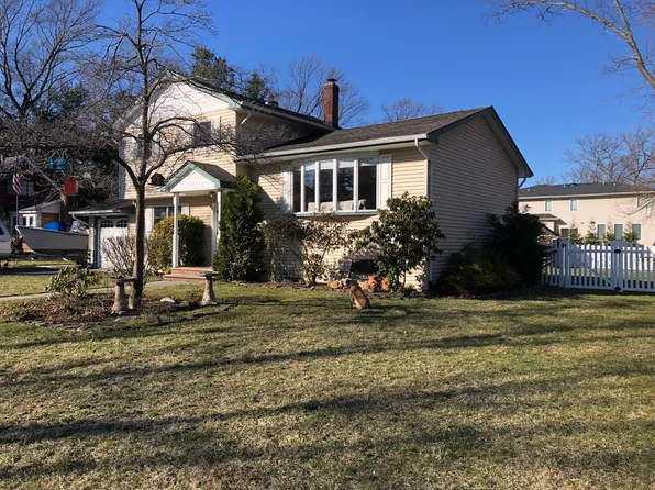 18 Sand Rd, Milltown, NJ 08850