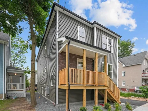 668 Public St, Providence, RI 02907