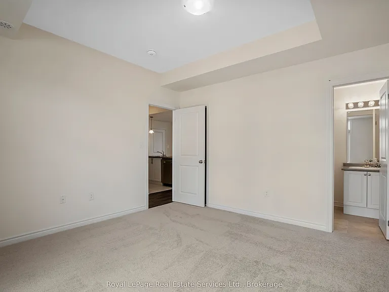 383 Dundas St E #68 — Photo 15