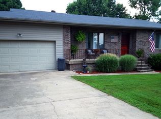 1811 Christopher Dr, West Plains, MO 65775