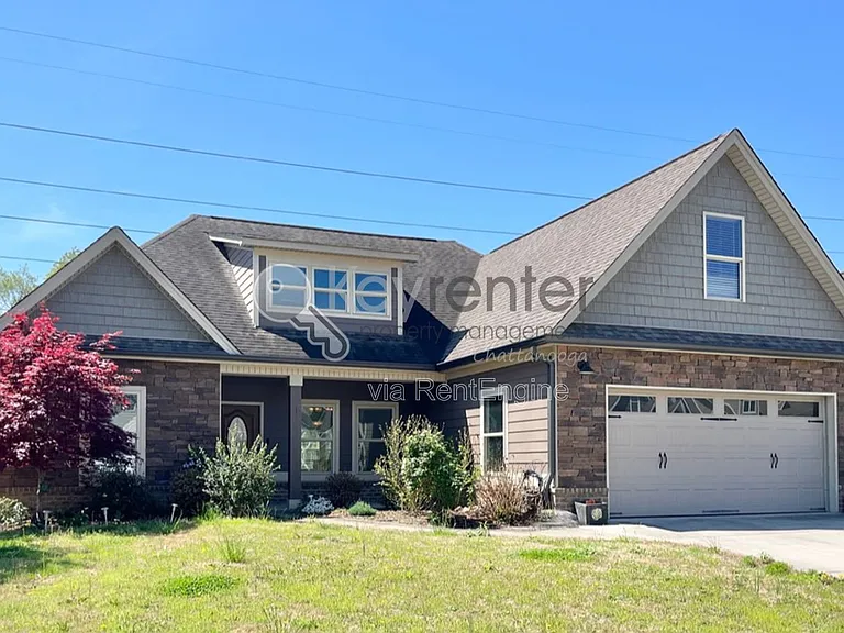 2758 Waterhaven Dr — Photo 1