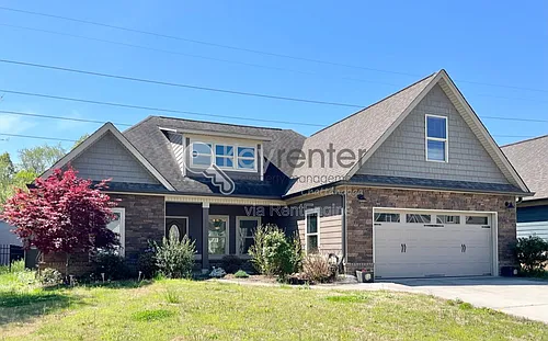 2758 Waterhaven Dr Photo 1