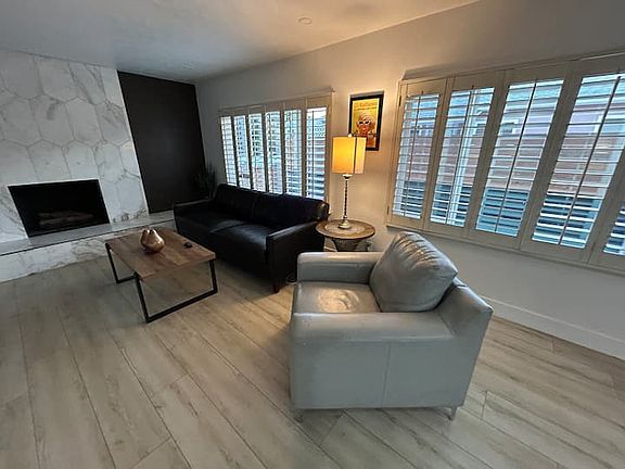 2nd image of 1668 Thomas Ave