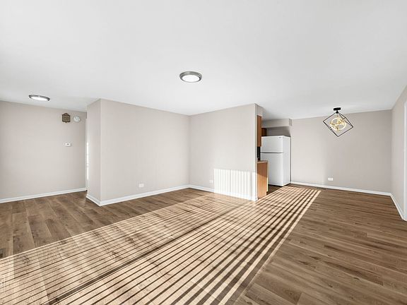3rd image of 1304 Wakeby Ln #0