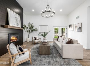 750 W Silver Eagle Ct, Oro Valley, AZ 85755