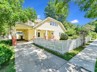 401 Gresham St, Smithville, TX 78957