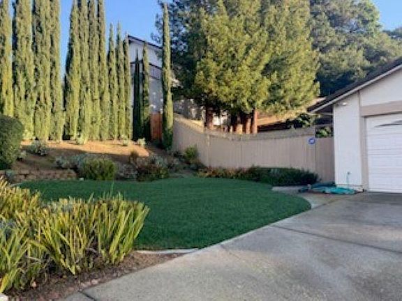 4th image of 836 Maison Way