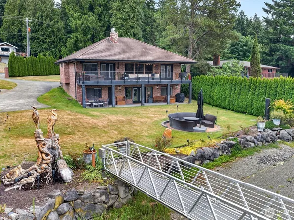 3510 East Bay Drive NW, Gig Harbor, WA 98335