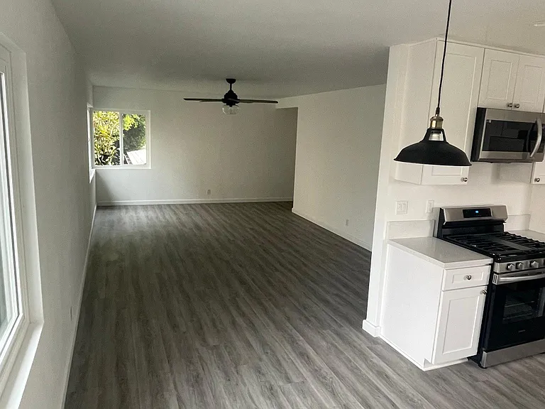 5747 Waring Ave #8 — Photo 10