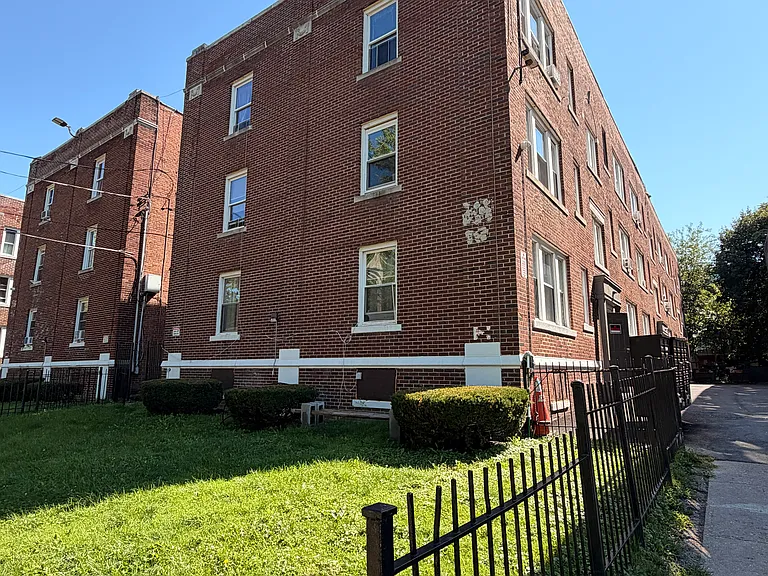 204 S Marshall St #4 — Photo 8