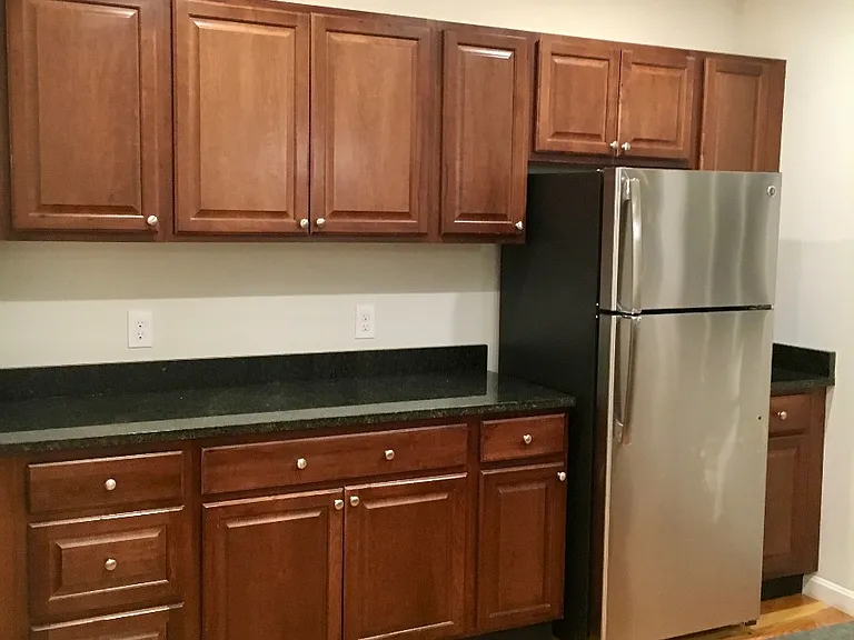 11 Quint Ave #6 — Photo 2