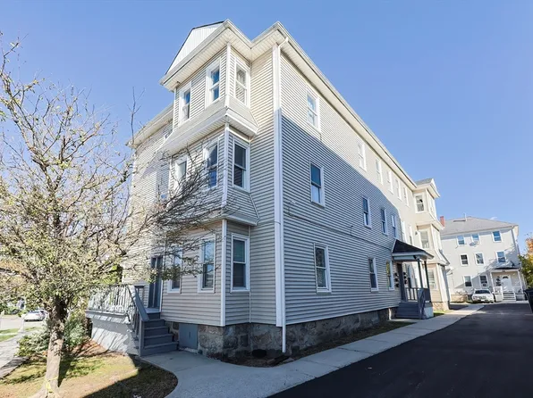 764 Plymouth Ave, Fall River, MA 02721