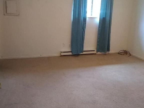 4th image of 5118 Raven Dr APT 5