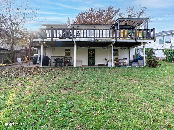 4th image of 3121 Lynnwood Way