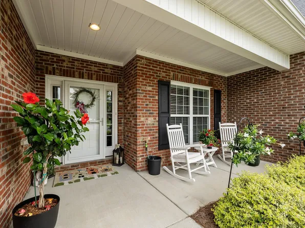 2541 Longshadow Dr, Graham, NC 27253