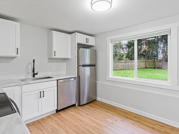 2nd image of 5110 Diamond Blvd SW
