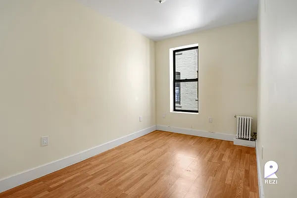 Rented by REZI | media 8