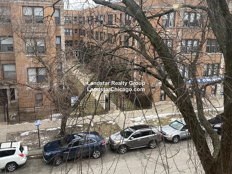 1364 W Estes Ave #2N — Photo 5