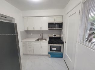 7435 Byron Ave APT 4, Miami Beach, FL 33141