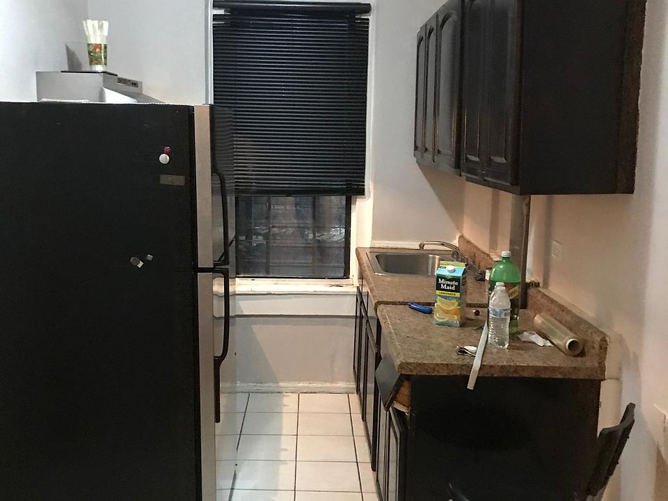 1st image of 135 W 197th St #5E