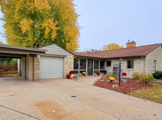 1144 Losey Blvd S, La Crosse, WI 54601